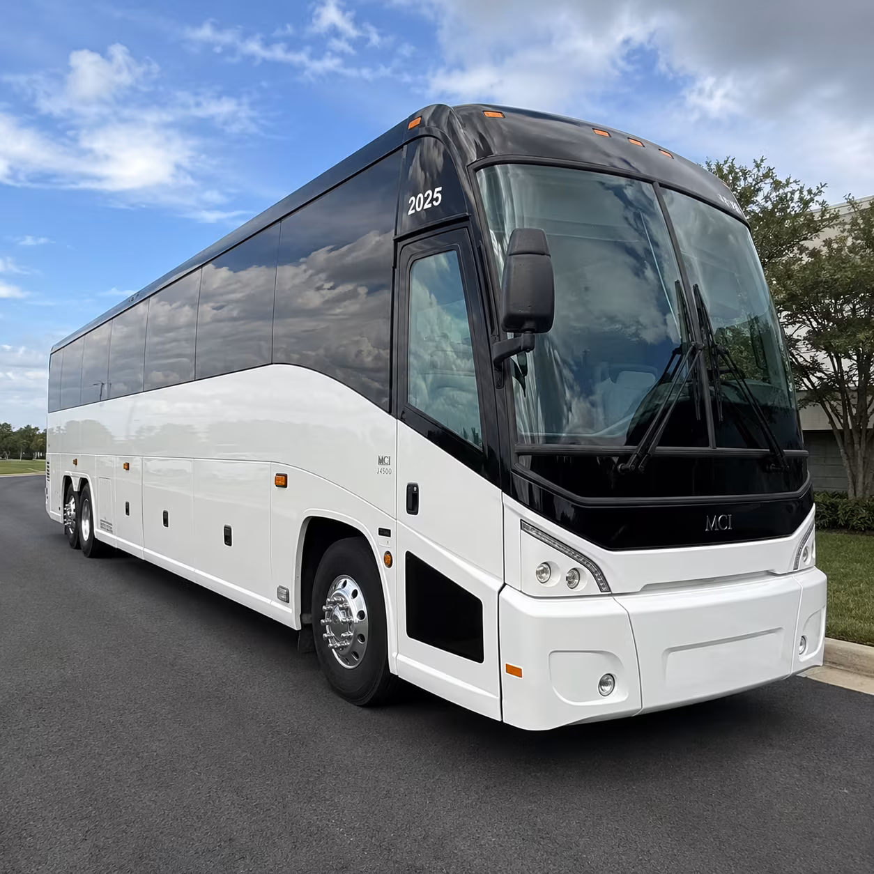 airport shuttle buses for government and military travel through lambert